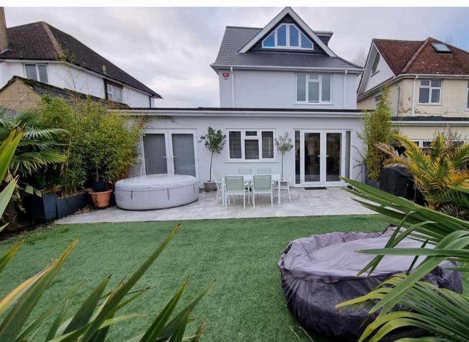 Villa Northbourne House Ferndown Exterior foto